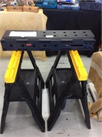 Keter  set of sawhorses with portable workbench