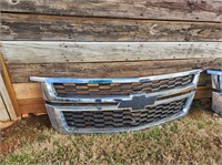 Late Model Chevy Tahoe or Suburban Front Grill