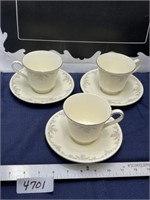 Royal doulton teacup saucer set