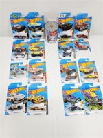 16 voitures miniatures Hot Wheels sous emballage -