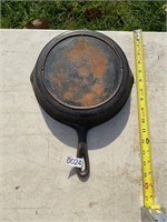 Cast Iron Skillet with heat ring