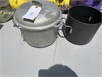 HEAVY DUTY STOCK POTS ONE WITH LID