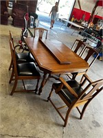 Dining Table w/ two leaves & 6 Chairs