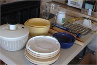 Kitchenware Lot