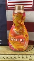 41 oz bottle of Downy Fabric Softener