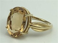 14k ladies ring with oval Citrine