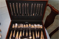 HOLMER & EDWARDS INLAID FLATWARE SET