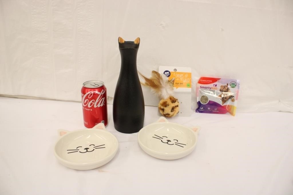 2  Cat Food Bowls (1 As Is)  w/ Catnip & Vase