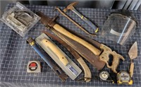 M3 10pc+ Hand Tools: Dewalt tape measure, Hammers,