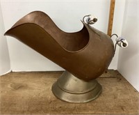 Copper coal bucket with Delft handles