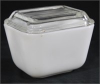 White Pyrex Fridge Dish (Opal?)