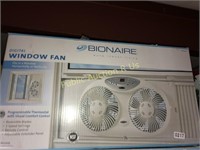 BIONAIRE $85 RETAIL DIGITAL WINDOW FAN