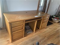 Heavy Wood Desk 69x32x29