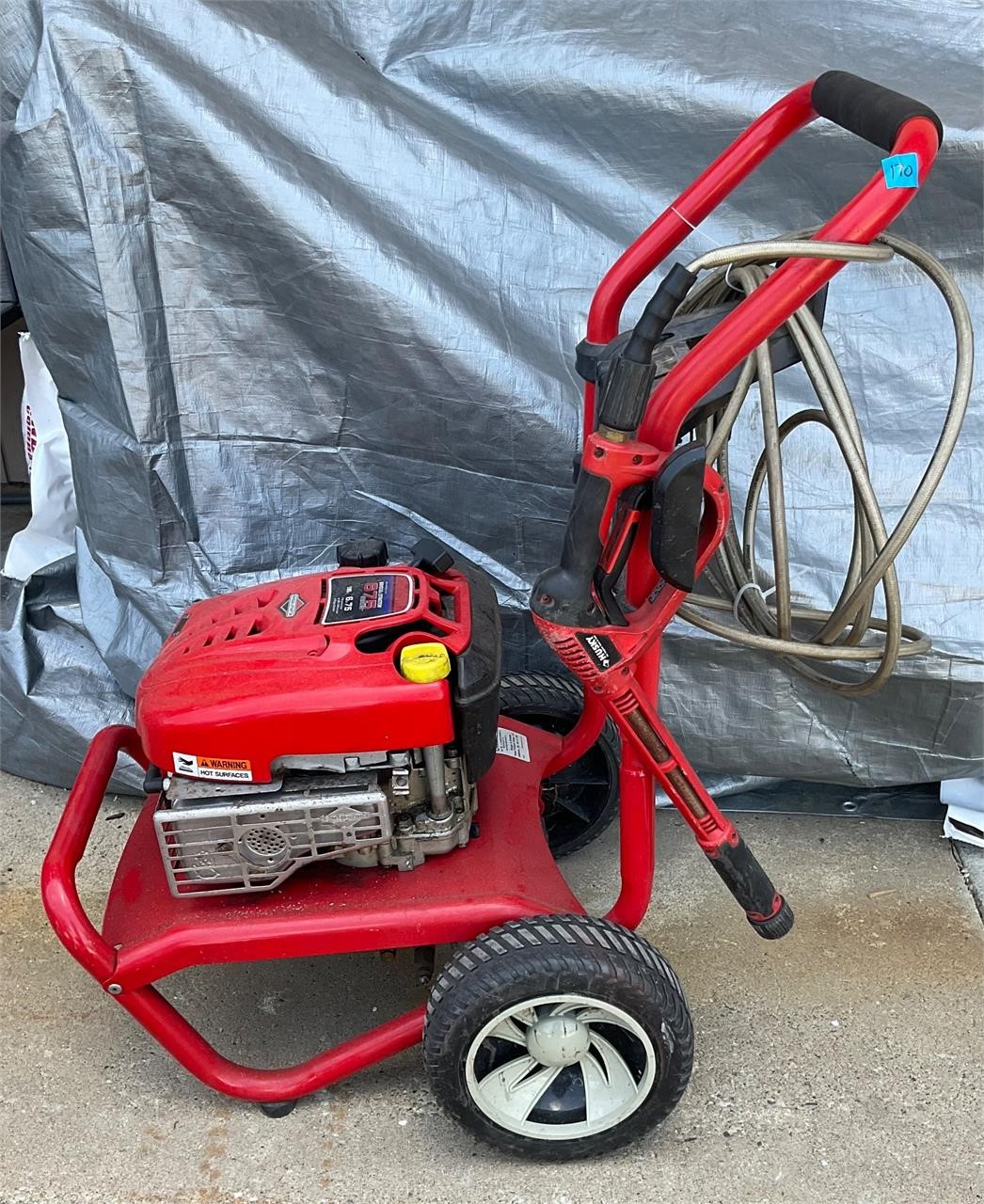 Husky Briggs &Stratton 2600 PSI Pressure Washer