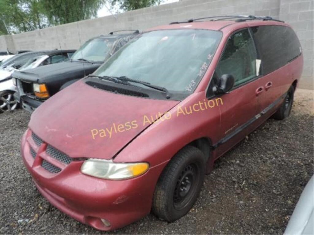 1999 Dodge Grand Caravan 1B4GP44GXXB590275 Red