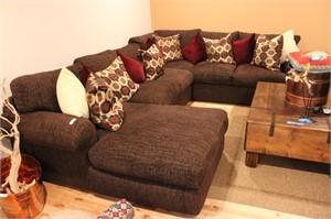 Corner sectional couch