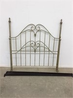 Beautiful Wrought Iron 4-Post Queen Size Bed with