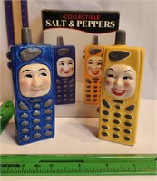 Collectible salt&pepper shaker set cell phones