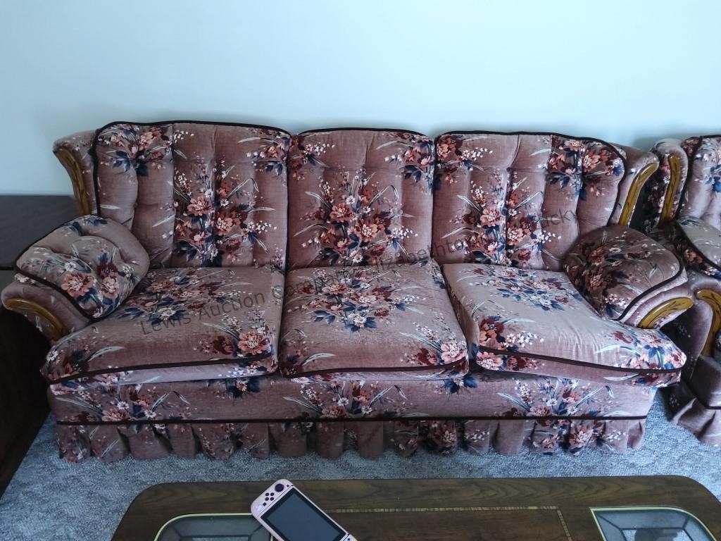 Nice floral mauve couch