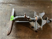 Clamp-On Vise