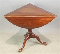 19th c. Mahogany Triangle Dropleaf Table