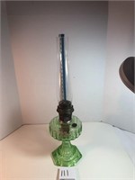Green Aladdin lamp w/chimney