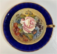 STUNNING BAILEY SIGNED CABBAGE ROSE CUP & SAUCER
