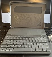 LOGI I PAD KEYBOARD CARRY CASE