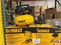 DeWalt Lot of 3 DeWalt tools contents on the