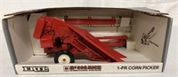 1/16 McCormick 1-PR Corn Picker,NIB,1990
