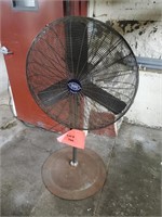 Global 24" Pedestal Mounted Fan