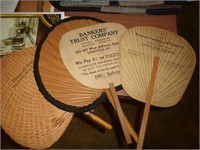 VINTAGE HAND FANS / LR