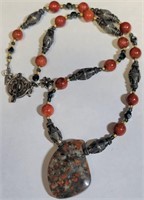 11 - BEADED & SILVER PENDANT NECKLACE (B8)