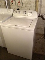 Whirlpool washer small to x-large load capacity