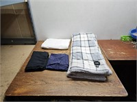 INDIGO Throw Blanket + Sheet + 2 Pillow Cases