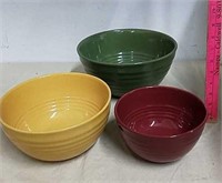 Set of 3 colorful ceramic mixing bowls