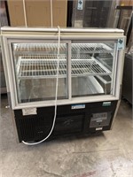 TURBO AIR Refrigerated Bakery Case