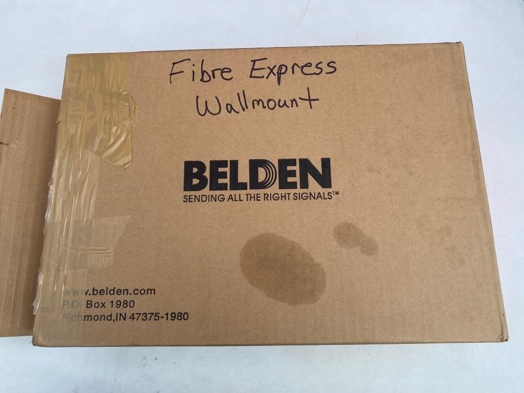 Belden AX100495 Panels Fiber Express Wall Mount