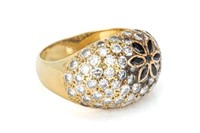 18K YELLOW GOLD AND PAVE DIAMOND DRESS RING, 9.4g