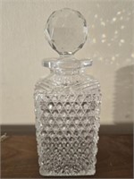 Absolutely stunning crystal decanter