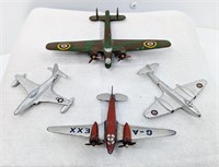 Meccano LTD./Dinky Toys England - 4 Airplanes