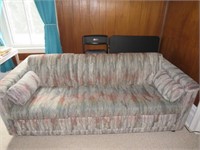 Sofa w/ pull out