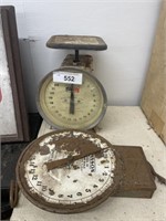 2 OLD SCALES
