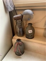 JAR WITH VINTAGE UTENSILS AND 2 SMALL JUGS