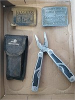 Winchester multi-tool in sheath, 2 belt buckles