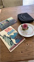 New York books, porcelain rose , case