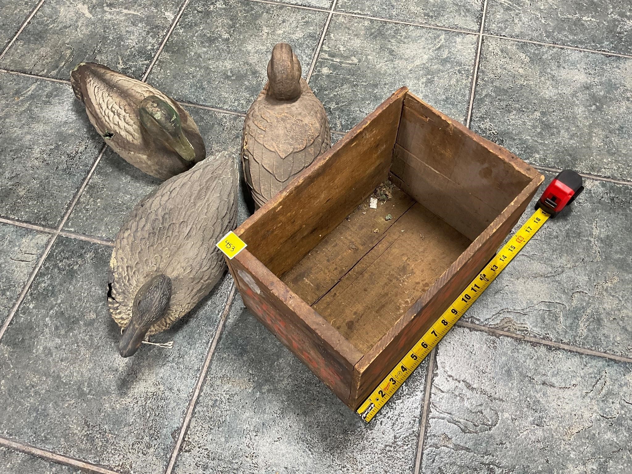 Vtg Peters Victor Wooden Box&Duck Decoys