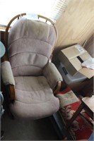 GLIDER ROCKER CHAIR