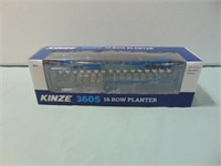 Kinze 3605 16 row Planter-1/64th