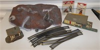 Train Related Items (HO Track & Accessories)